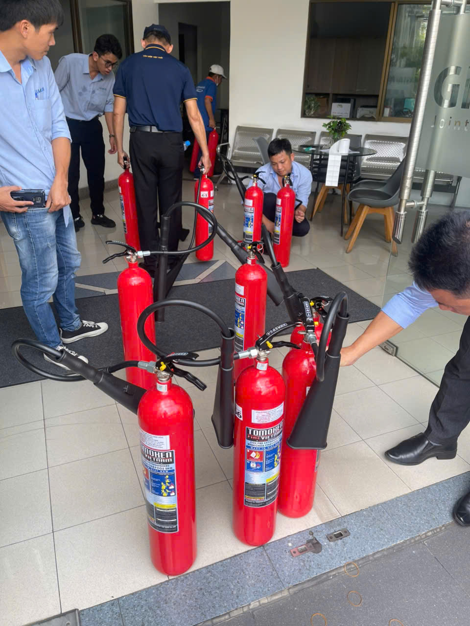 Cung cấp bình chữa cháy CO2 tận nơi tại Biên Hòa Cung cấp bình chữa cháy CO2 tận nơi tại Biên Hòa