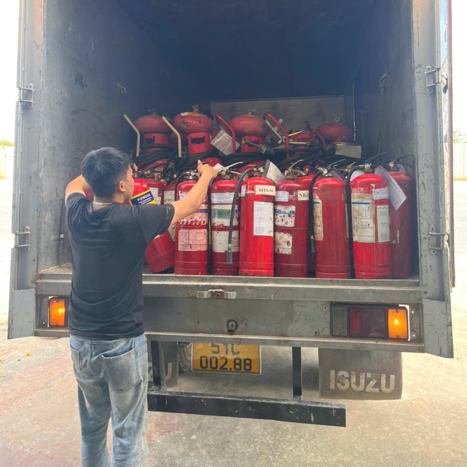 Dịch vụ giao hàng tận nơi với số lượng lớn cho khách hàng ở KCN Lộc An - Bình Sơn