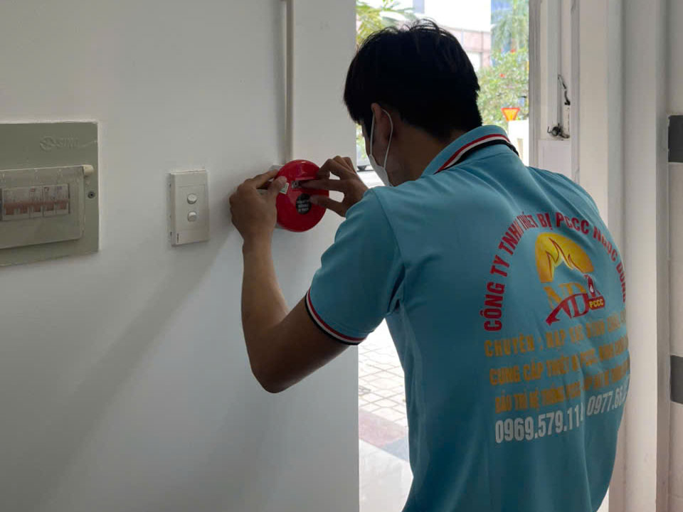 Kiểm tra, bảo dưỡng hệ thống chuông báo cháy cho khách hàng tại Tân Phú Kiểm tra, bảo dưỡng hệ thống chuông báo cháy cho khách hàng tại Tân Phú