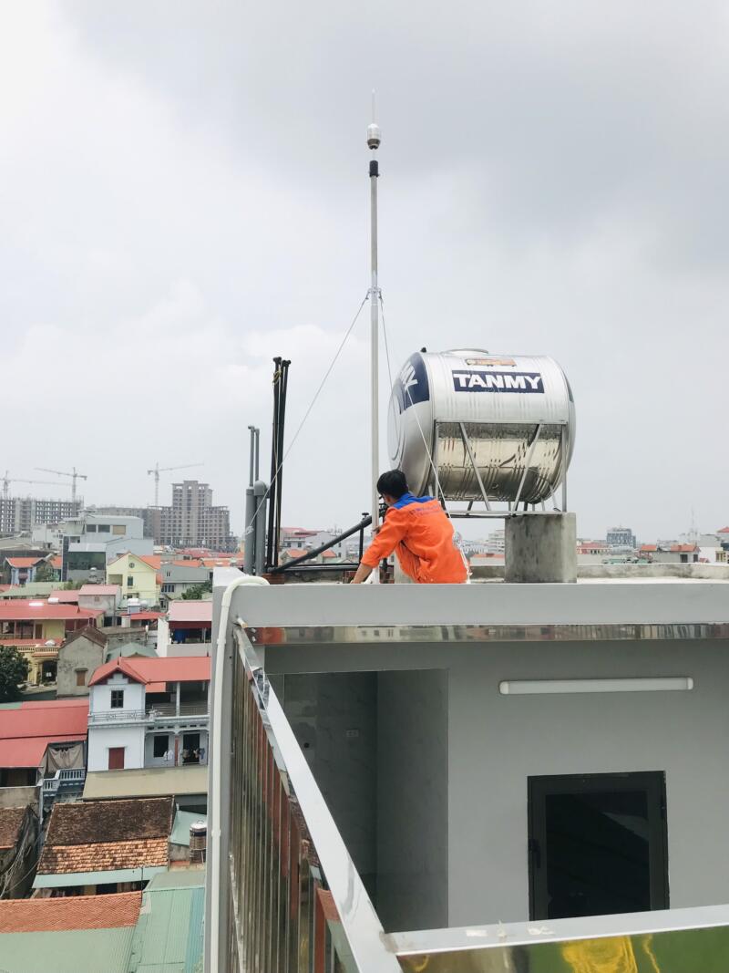 Lắp hệ thống chống sét trên mái nhà ở Biên Hòa Lắp hệ thống chống sét trên mái nhà ở Biên Hòa